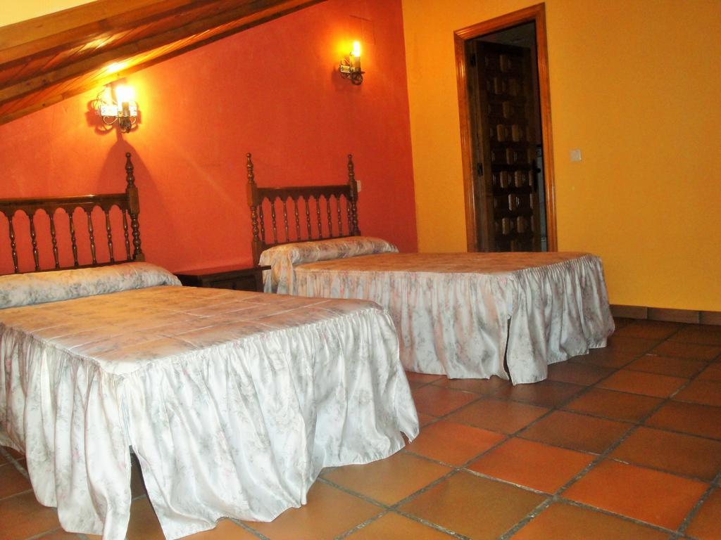 Hostal Restaurante Villa De Сепульведа Номер фото