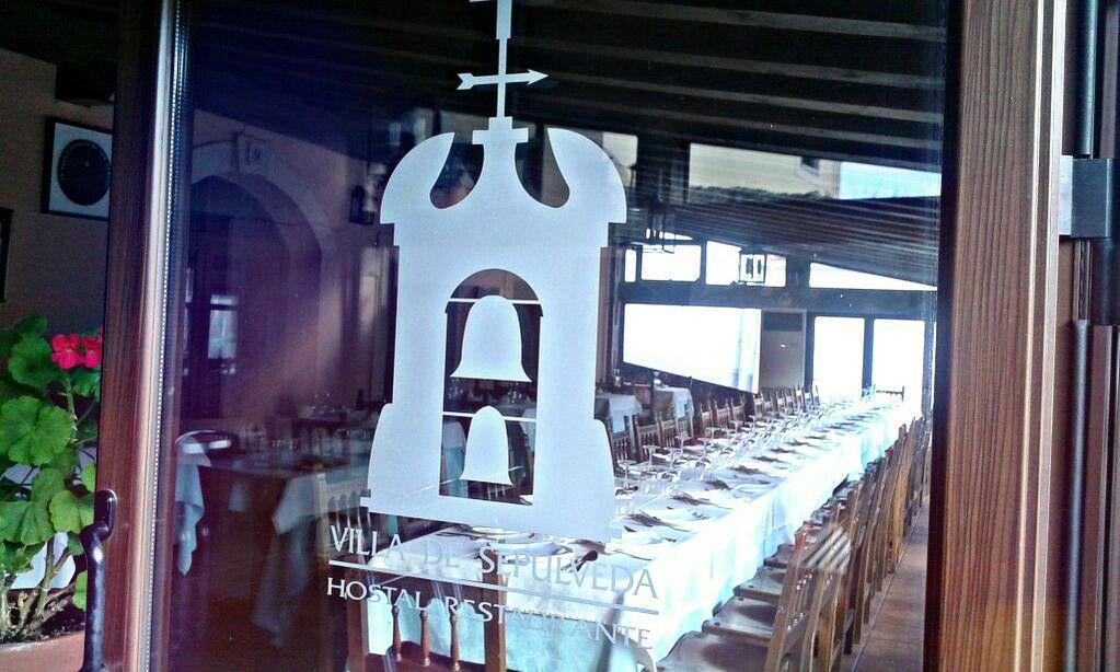 Hostal Restaurante Villa De Сепульведа Экстерьер фото